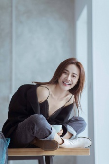 潘春春被谁上过床图
